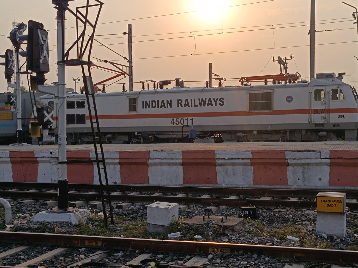 Indian Railways tweet media