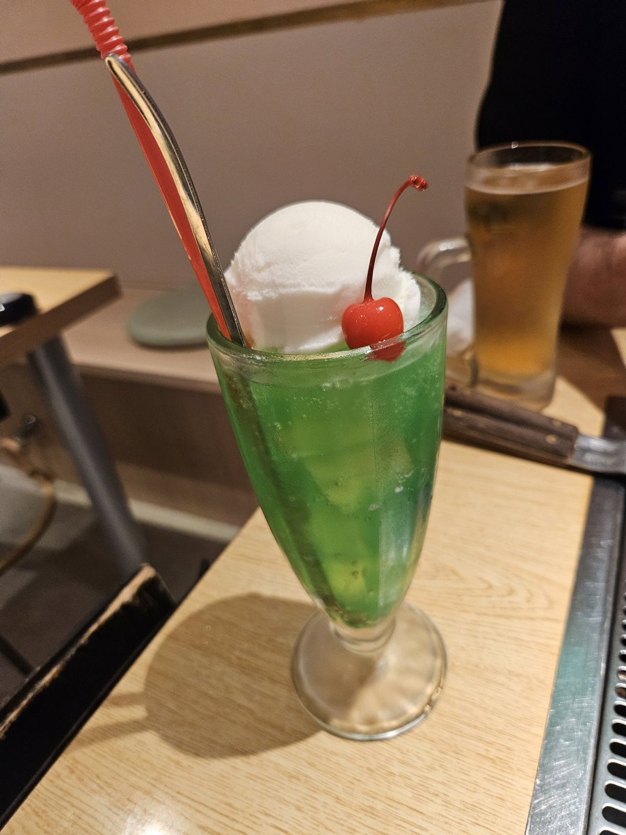 Jimmyjohnboy24's tweet photo. I ❤️ Melon soda https://t.co/p6e5NLsMxt