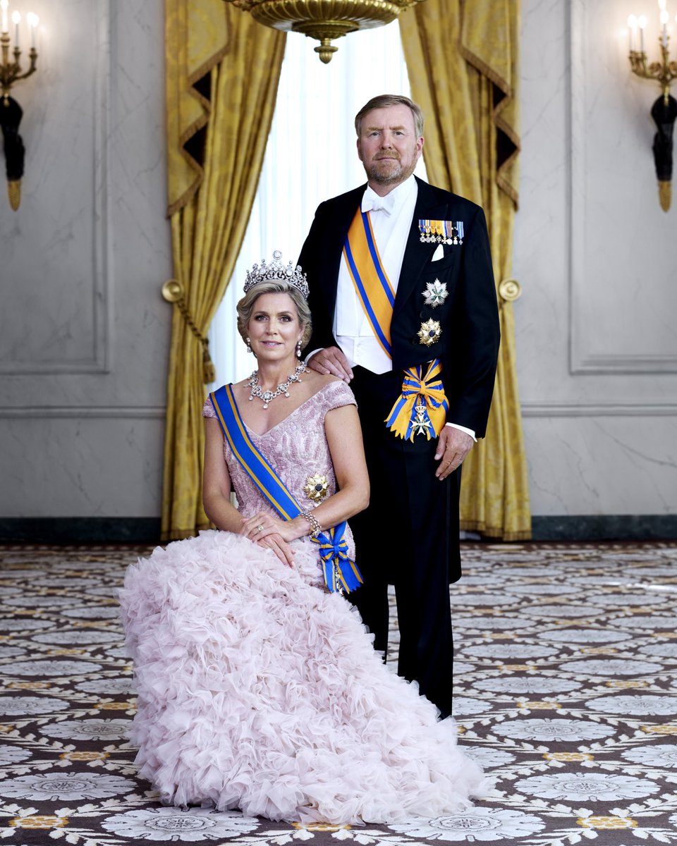 nlinkri's tweet photo. Today is our National Day! We celebrate our King’s birthday, hence King's Day.

We wish his majesty the King a very happy birthday, and all those celebrating in the Netherlands and around the world a happy King's Day.

photo: ©RVD - Anton Corbijn https://t.co/qZeDlDXKbq