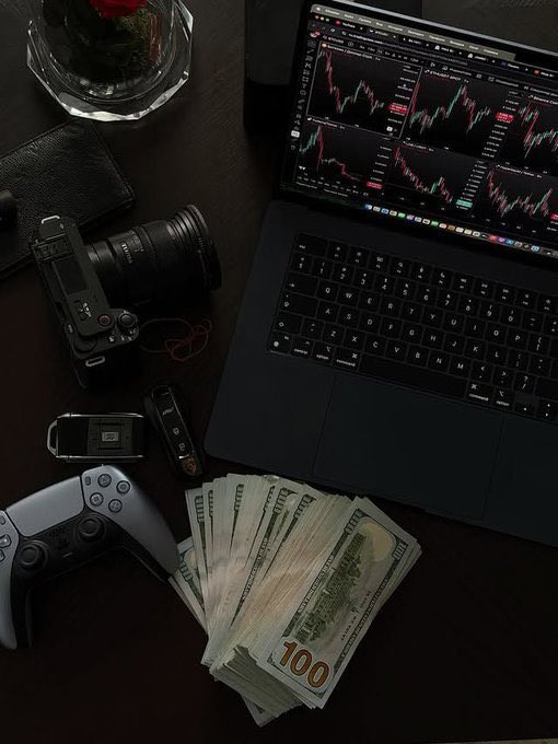 SHOLLY-PEE tweet media