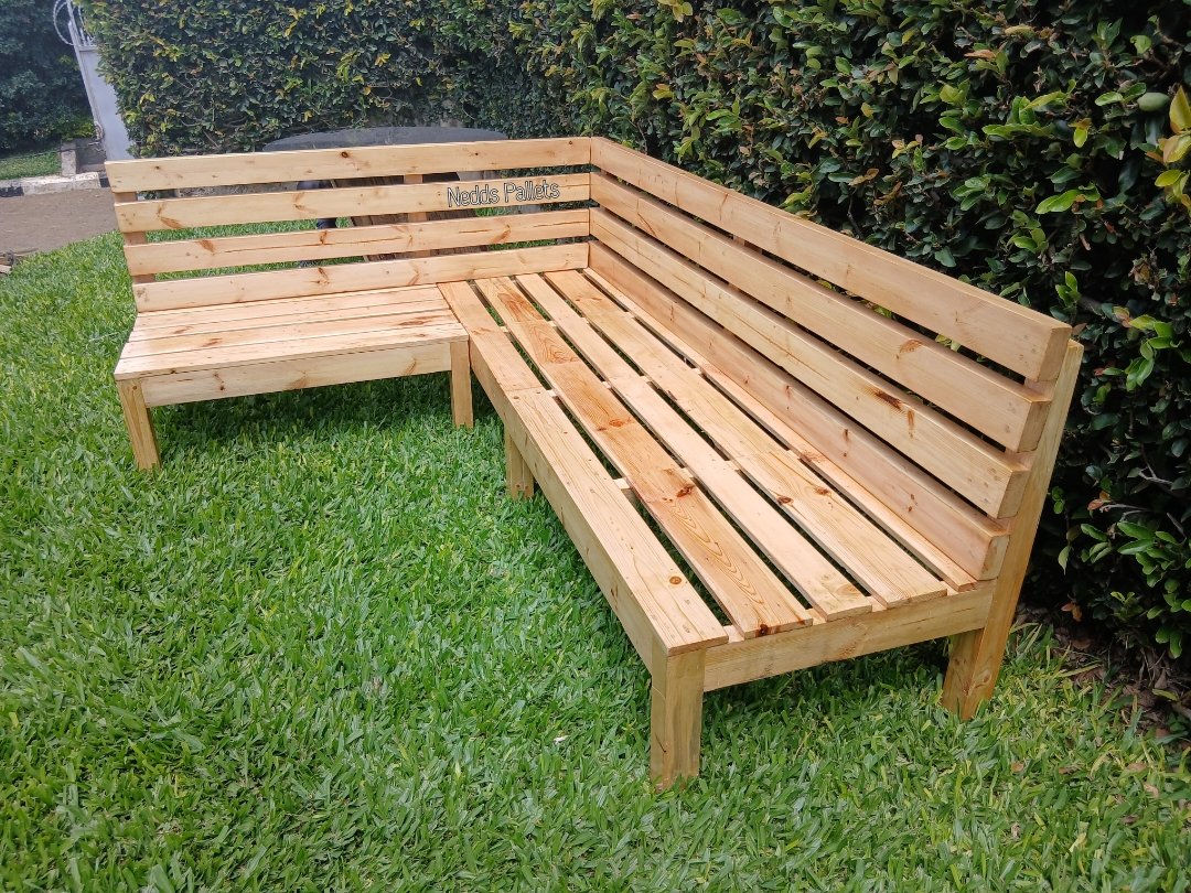 Nedds Pallets And Interior Decor. tweet media