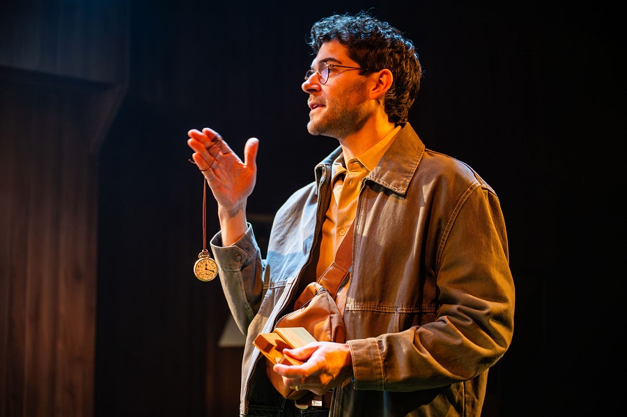 DrewRowsome's tweet image. The Division: searching for the truth about Dido drewrowsome.blogspot.com/2026/04/the-di… #theaTO
@crowstheatre @Prjct_Humanity @ndrwkushnir
#drama #documentary #Ukraine #culture #family