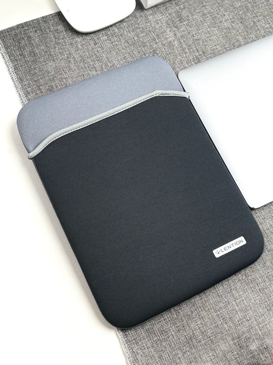LentionOfficial's tweet image. Drench-proof your tech without losing your cool. 🌊 Our LENTION Neoprene Sleeve is the ultimate "wet suit" for your laptop.✨
🔗 bit.ly/4aEGkg3

#Lention #TechEssentials #WaterproofCase #LaptopSleeve #WorkFromAnywhere