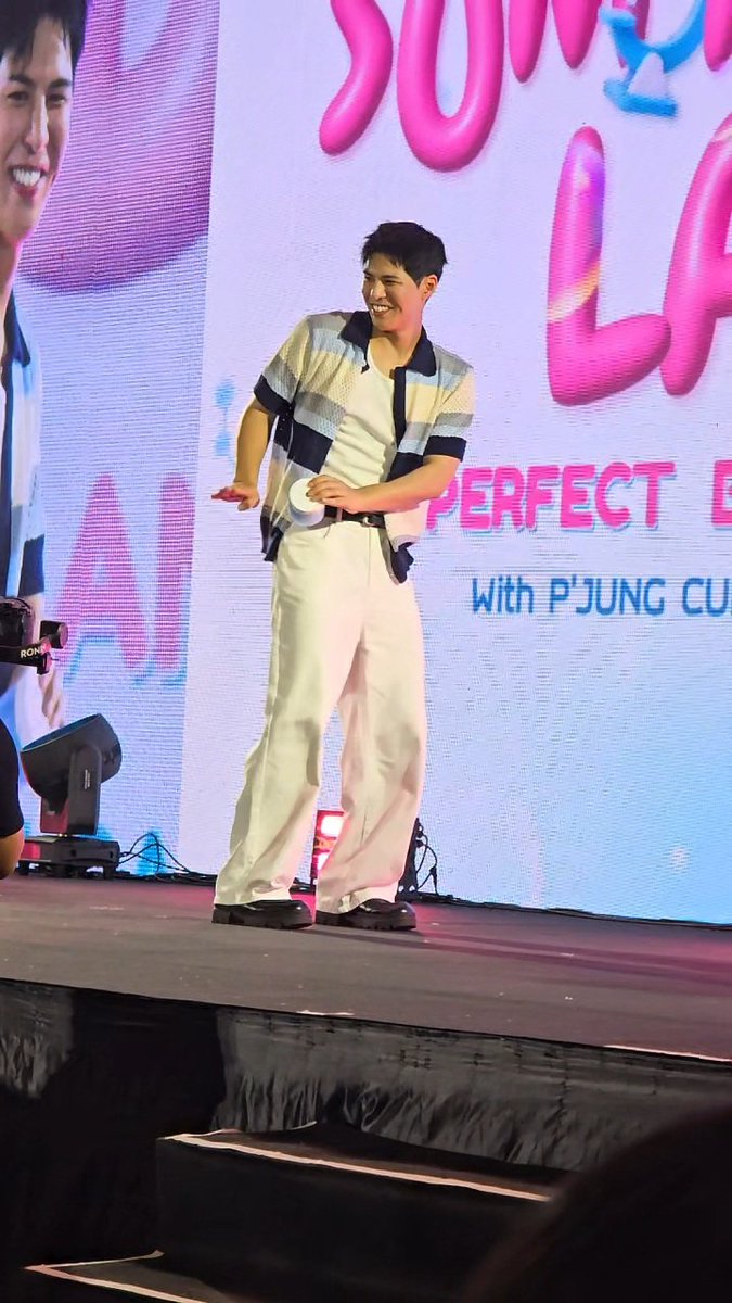 M@ew 💙🩷💛 tweet media