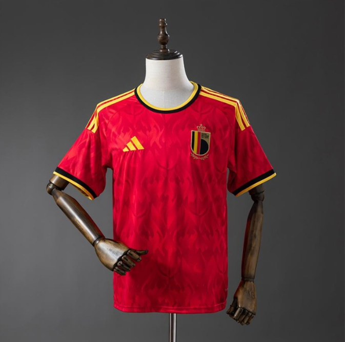 fuballezco's tweet image. Belgien WM 2026 Heim- und Auswärtstrikots
#Belgien #FootballFashion #SoccerOutfit #KitCollection