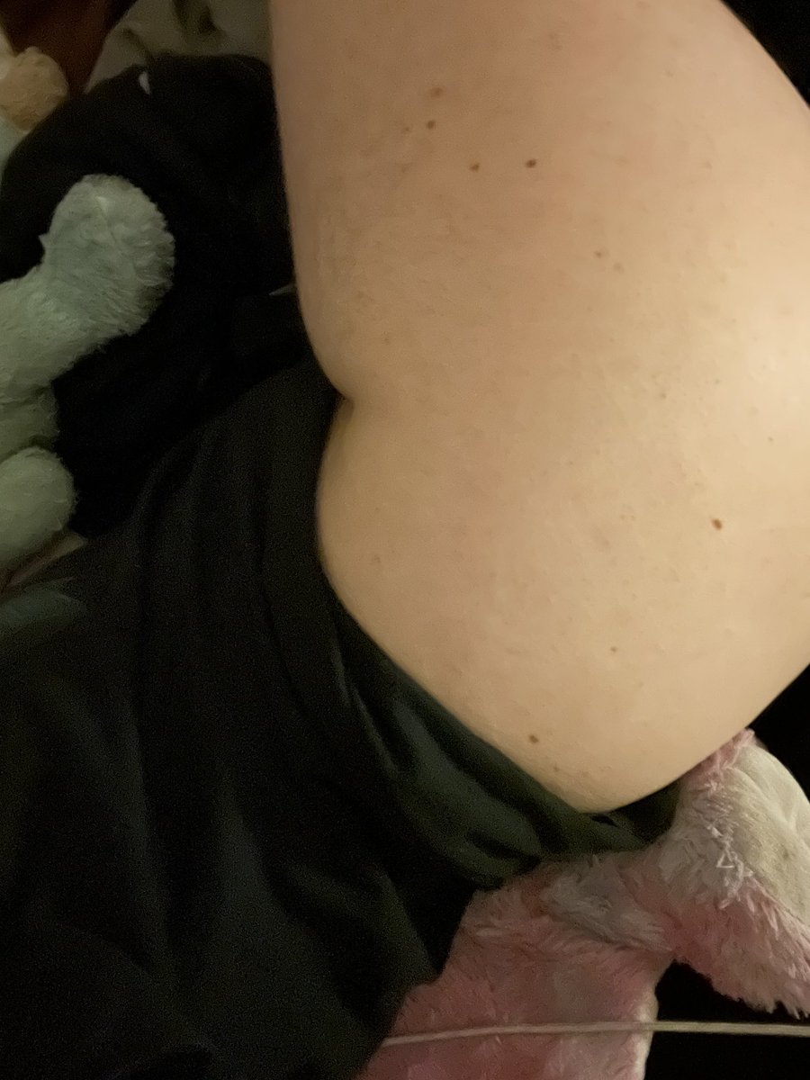 Xx_Typ0_xX's tweet photo. It’s been a while. Have a treat 💕
#femboy #gay #mlm #puppyboy https://t.co/YTxte1eqOB