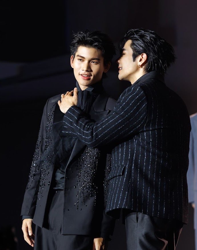 Angle 555 tweet media