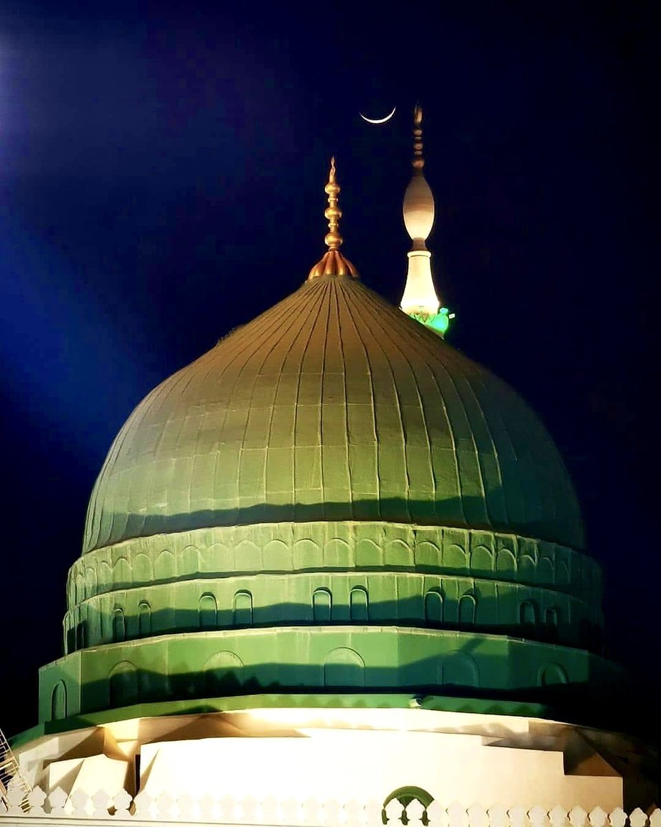 SyedaNaqvi50's tweet image. Prophet Muhammad's (PBUH) legacy echoes the beauty of embracing diversity. In a world where differences can divide, let us follow his example, learning from one another and building bridges of understanding. 
♥️
#ProphetMuhammad