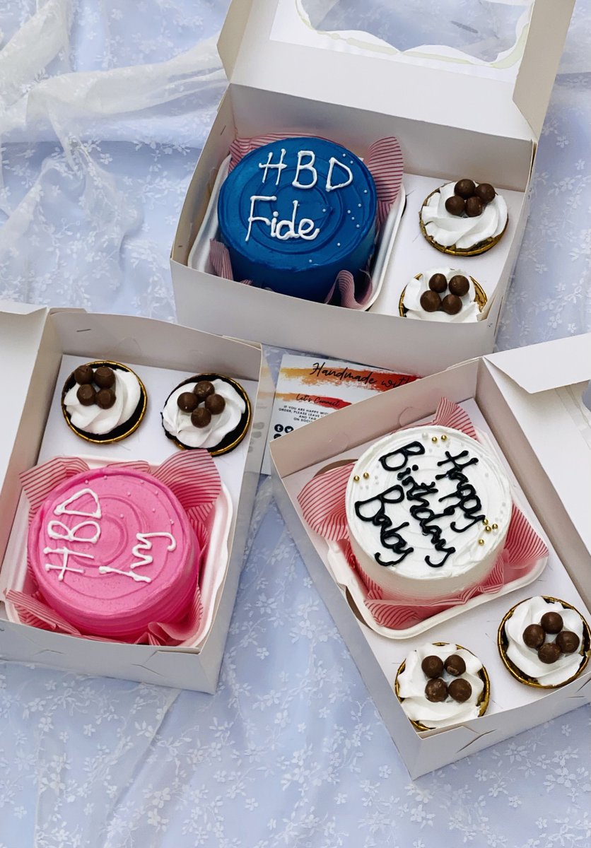 Starting this week with some of the beauties we delivered last week.😍😍😍

It’s such a joy to be part of your celebrations in Abuja!

Thank you so much for your patronage.

Need cakes on 28th/29th April? We’re available.

For bookings/enquiries, send a DM or use link in our bio.