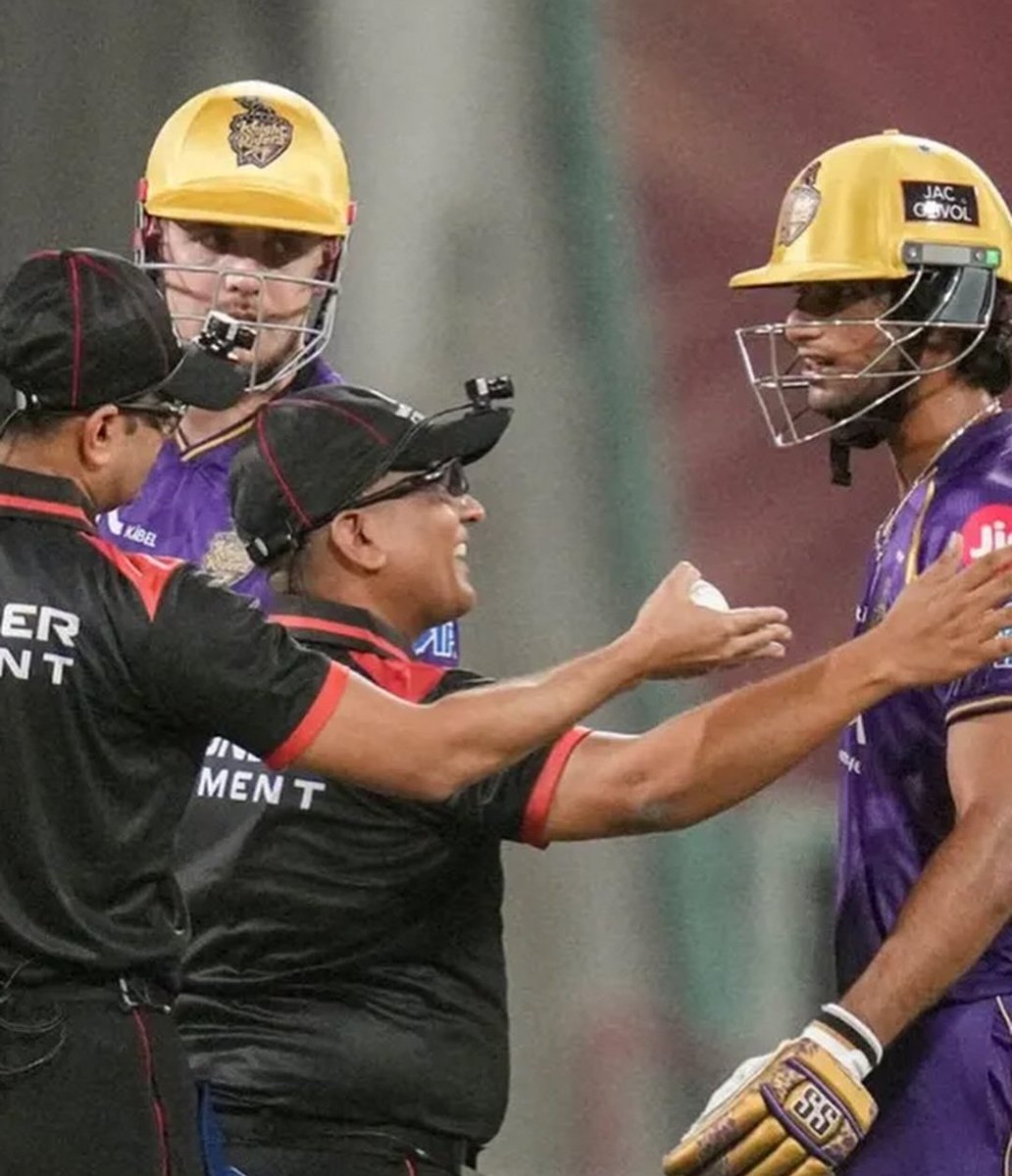 sayan18_medico's tweet photo. Very poor umpiring in IPL !!
First Finn Allen's boundary catch and now Raghuvanshi. 
Shame for @BCCI @IPL 
#CheatingAgainstKKR https://t.co/gGia6BwVYo