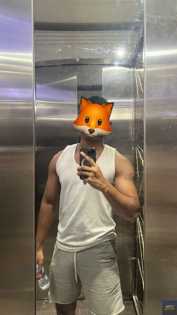 Base: ON 👊🏻 tweet media