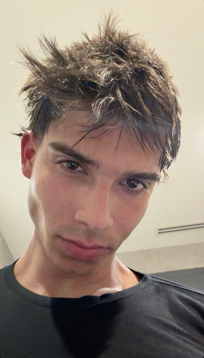 fabiidhers's tweet photo. FAHHHH https://t.co/bfOhdd1NPi