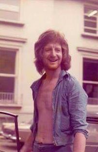 kennylanglea's tweet photo. Remembering Pete Ham. Born this day in 1947 in Swansea. Welsh singer, songwriter and guitarist. Best known as a lead vocalist of and composer for Badfinger. He was granted two Ivor Novello Awards in 1973 for co writing the song Without You #PeteHam 🥀 🏴󠁧󠁢󠁷󠁬󠁳󠁿 https://t.co/GMC9nI7PVj