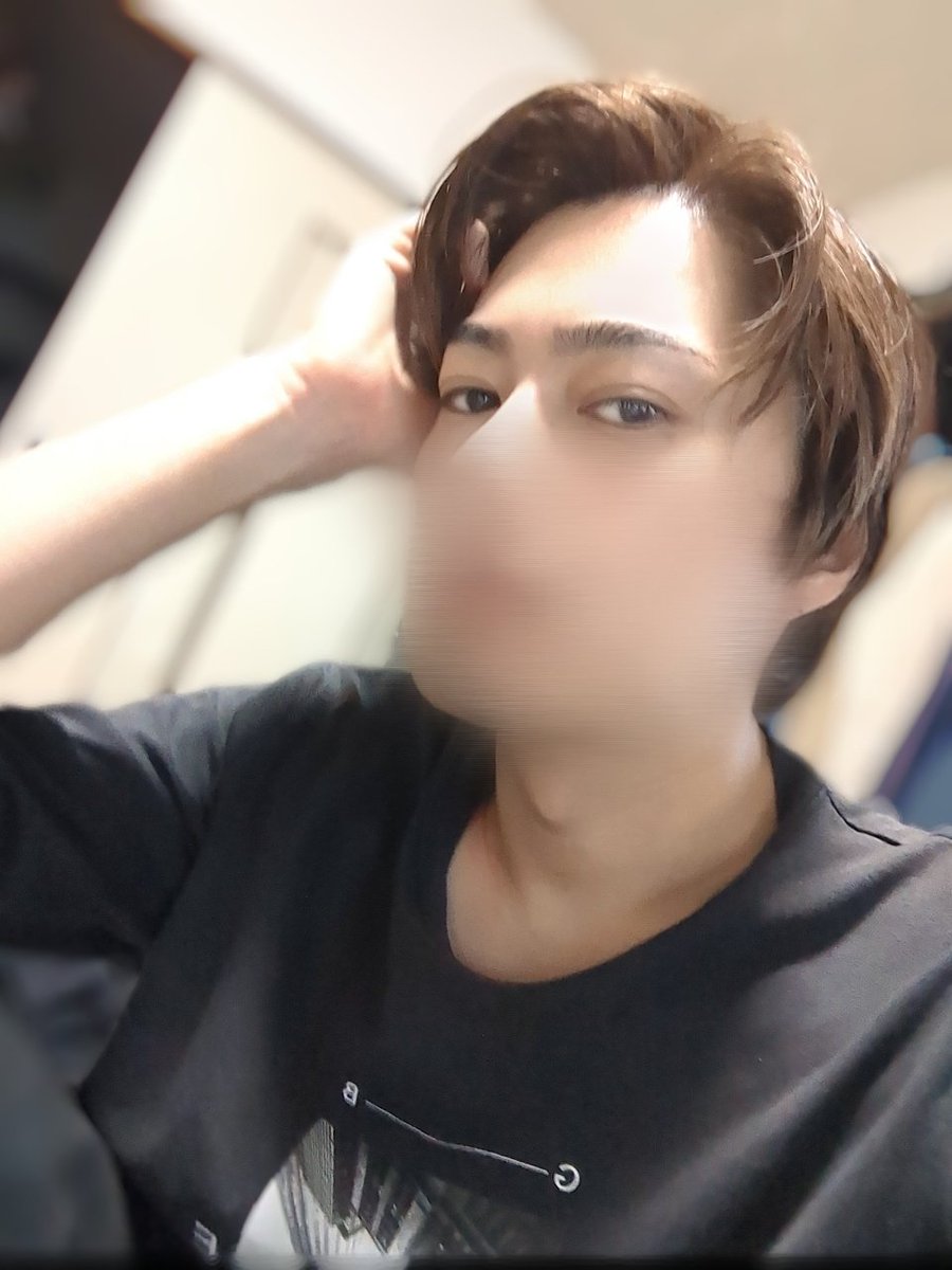 のって tweet media