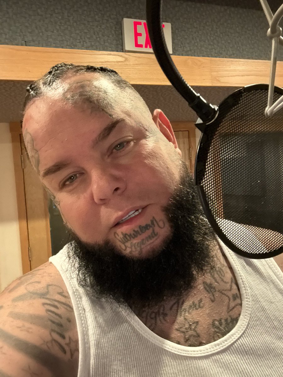 Trumps Nephew tweet media