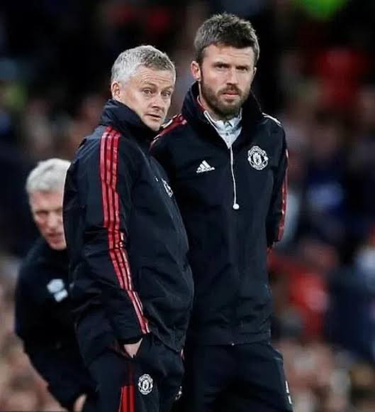 UTD_Seth001's tweet image. 🚨 Jamie Carragher on comparison between Ole Gunnar Solskjær and Michael Carrick:

“Solskjær brought back belief and connection to Manchester United, but tactically you always felt there was something missing at the highest level.

Carrick, though, is different. You can already