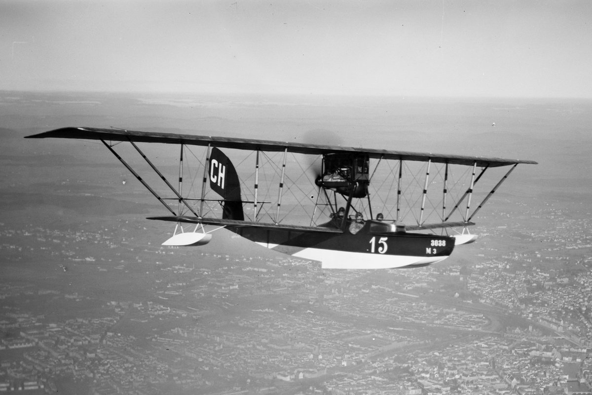 超ザックリ水上機解説bot tweet media