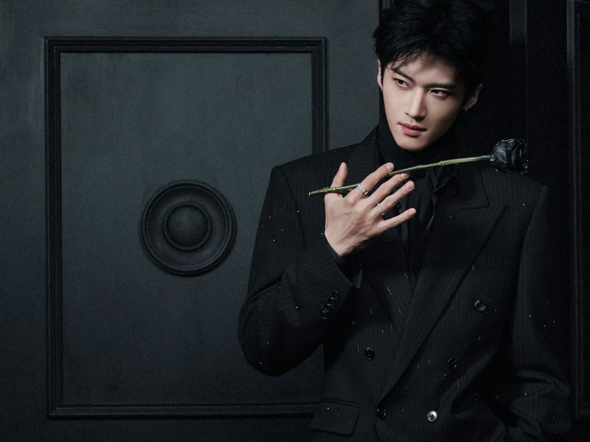 for yanan 闫桉 tweet media