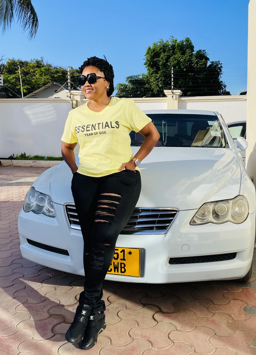 Adellah Tillya tweet media