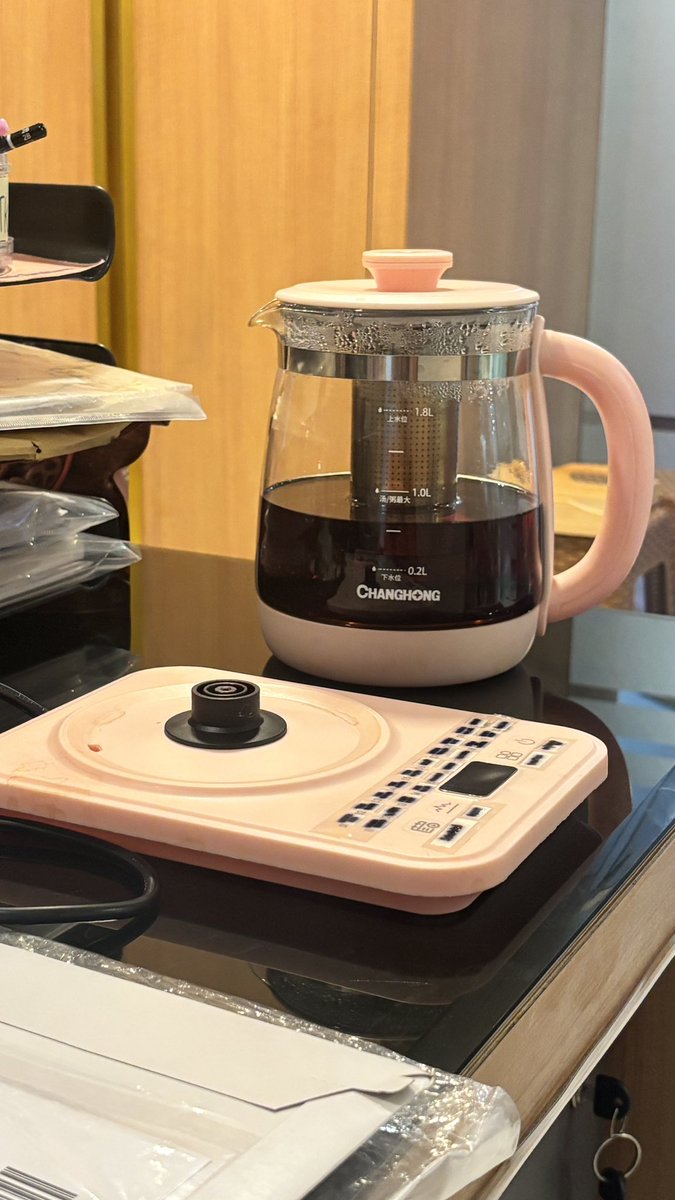 secretzz tweet media