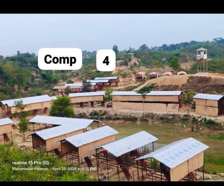Monsur38332582's tweet image. Two-story shelters are under construction in Camp 4 of the Arakan Rohingya Refugee Camp, providing safer housing for newly arrived families. 

#Rohingya 
#RefugeeSupport