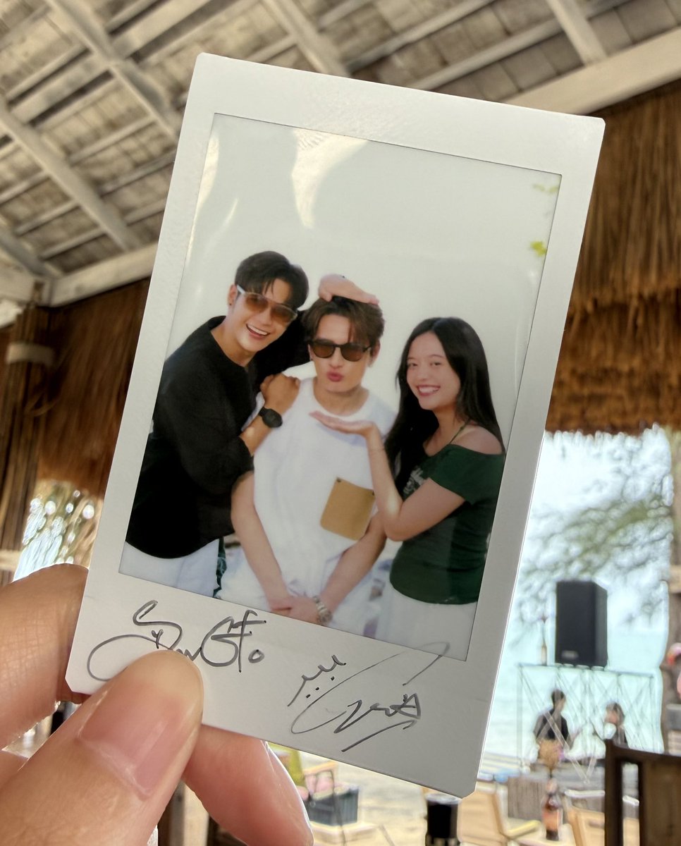 ตงชช ft. เขียนรัก 🖊️ tweet media