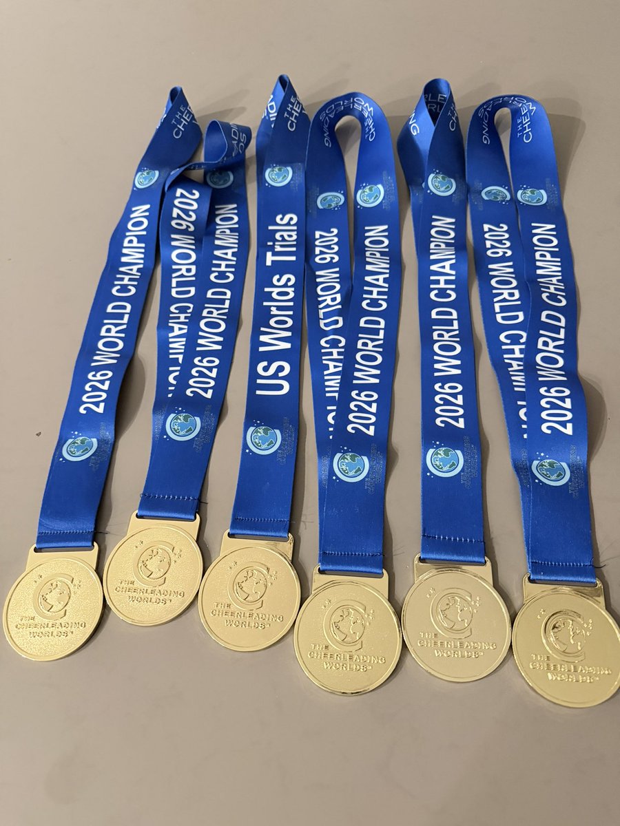 Eyes On You Choreo tweet media