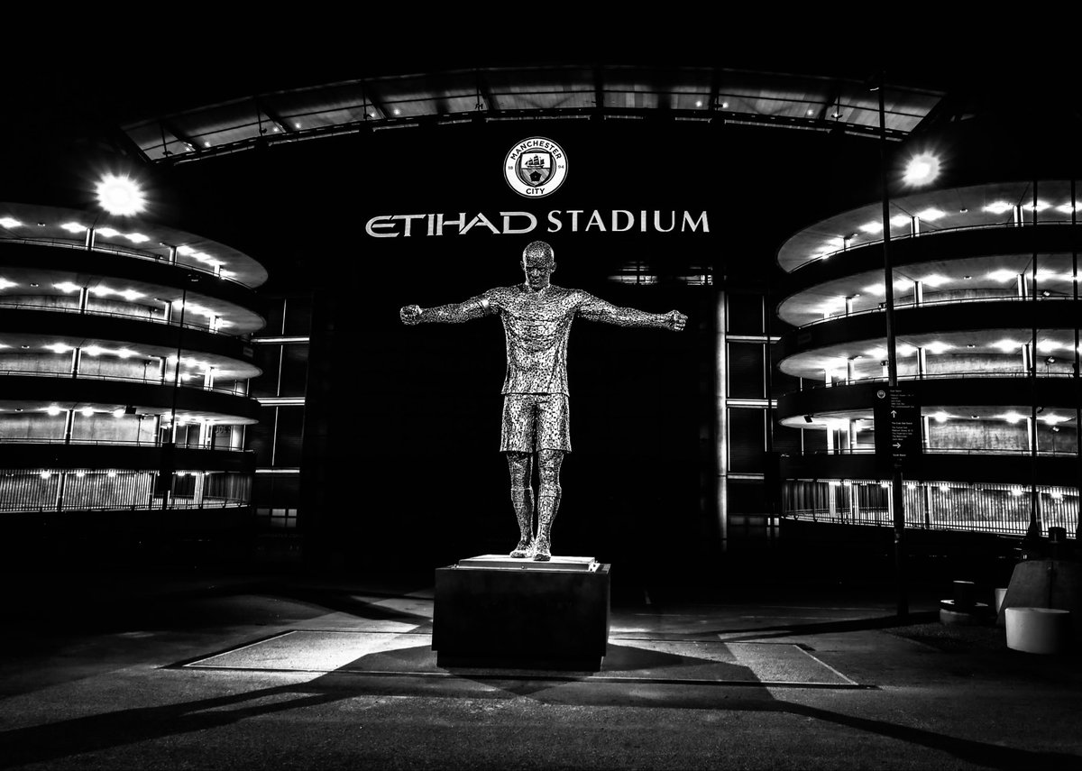 AbdiOmarWAR's tweet image. Captain. Leader. Warrior. ❄️

From Maine Road 
to the Etihad Stadium. 🏴󠁧󠁢󠁥󠁮󠁧󠁿🖤

Home of 
WAR Team Manchester. 👑🖤 @MonsterEnergy #UnleashTheBeast

North West Best. 🏴󠁧󠁢󠁥󠁮󠁧󠁿🖤

Team Manchester will be dressed in Black because it’s nothing personal, it’s just ₿usiness. ♟️🖤 

This is WAR.