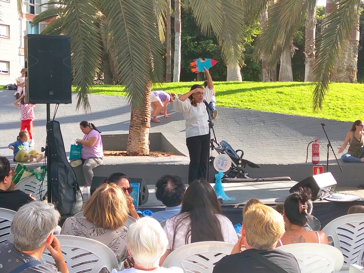 AAVV_Arenales's tweet photo. El sábado celebramos el DÍA DE ARENALES.
Compartimos con nuestras vecinas/os juegos infantiles, actuaciones, trueque, talleres y exposiciones de asociaciones y comercios del barrio.
GRACIAS a todas las personas que asistieron, organizaron y participaron. https://t.co/L2pBXJ1aY8