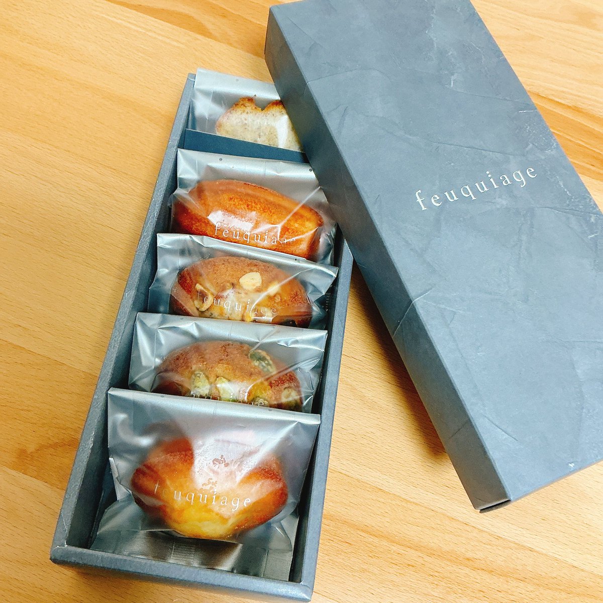 Elizabeth_oyatu's tweet photo. フキアージュの焼き菓子💕
こんな所で出会えるとは……
ありがとうDEAN &amp;DELUCA🫶

#フキアージュ
#DEAN&amp;DELUCA https://t.co/p6JqFjd5hM