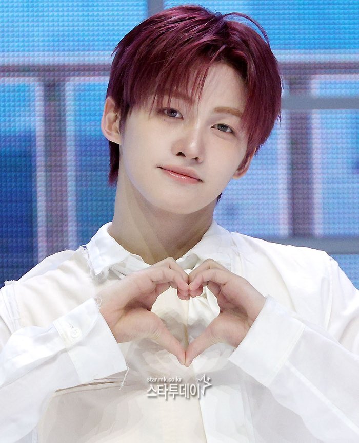 이지 tweet media