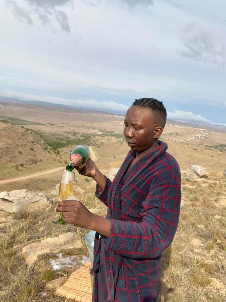 Mr Jay Tazz tweet media