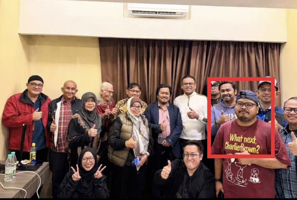 Mana ni geng seketeriat media Perpaduan???

Nak maki ke tak? Budget dah dapat

Lobak pun dah berabis beli DUCATI..

Korang masih menahan.. Lol…