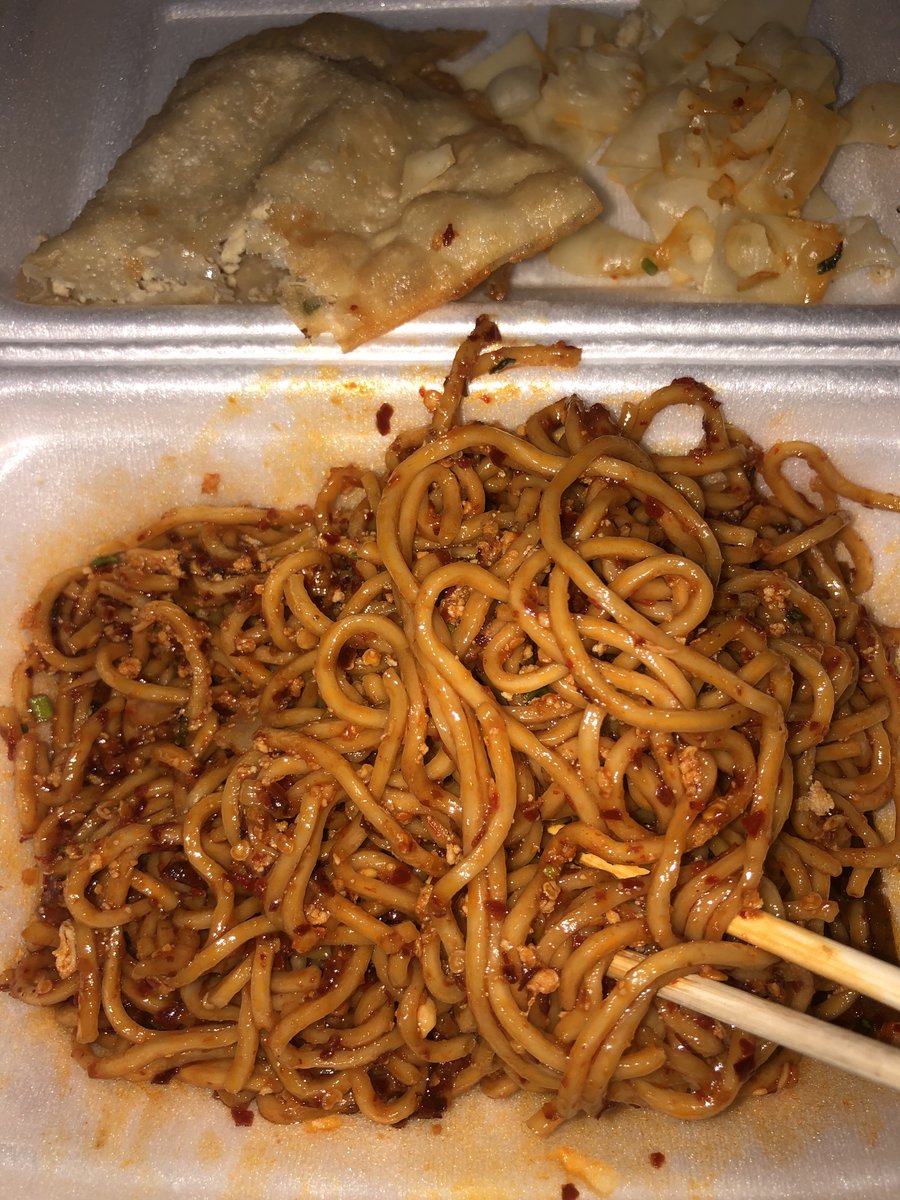 naarakv's tweet photo. abis ini libur makan pedes https://t.co/vazGA0BFKo