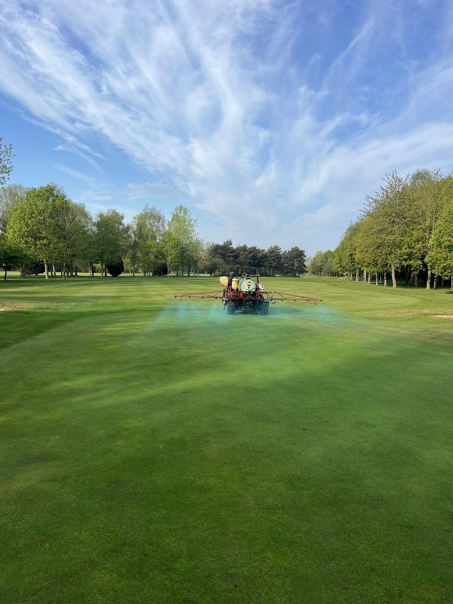 Whitefields Golf Club Greenkeepers tweet media
