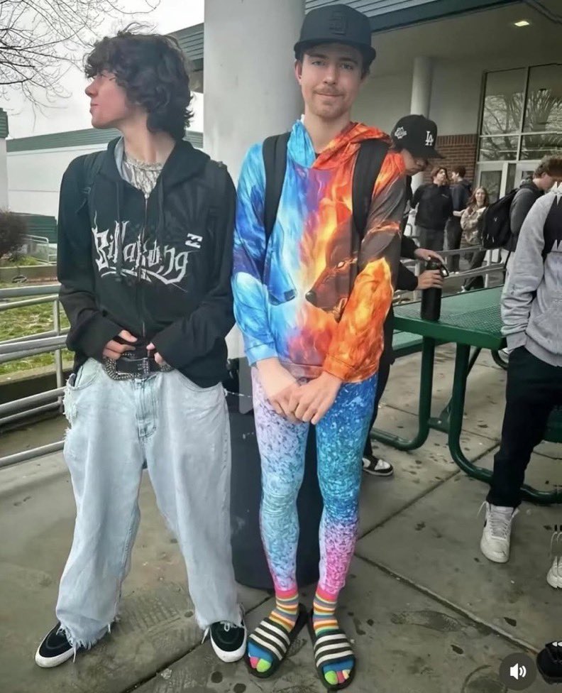 Sugar 🍭(•⩊• っ)3 tweet media