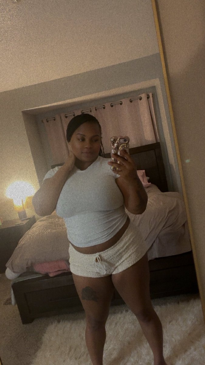 aquaaaetx's tweet image. been a lil out the loop #dallas