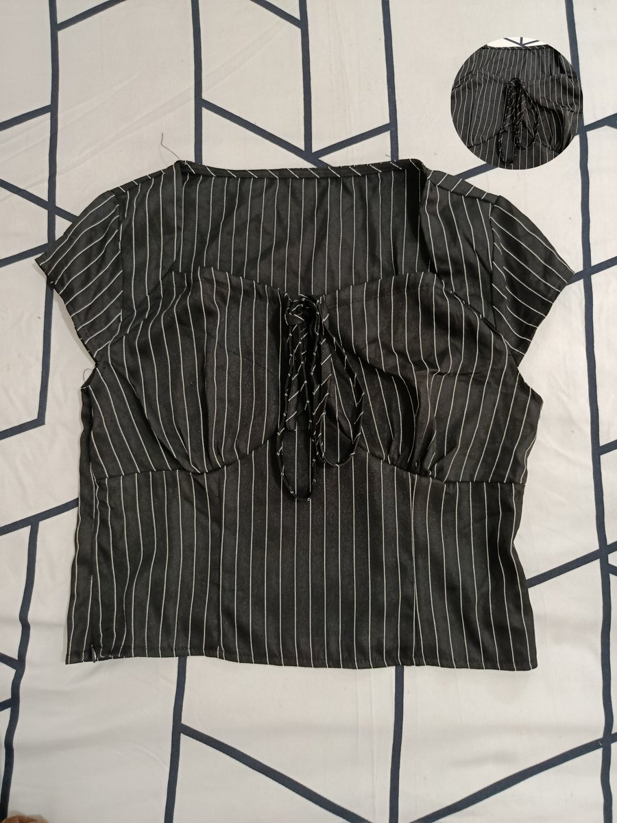 Buneecoo's tweet photo. 🖤 Top Salur
Bagus banget ada bentuknya gitu ada tali depan pitanya juga zipper samping (ld 86cm)

🌟45k https://t.co/JuG9CSrtvM