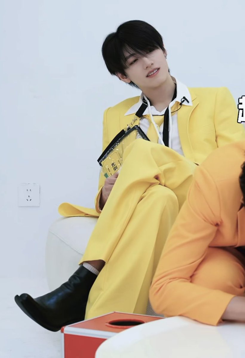 讨厌这想拥有却胆怯的自我 tweet media