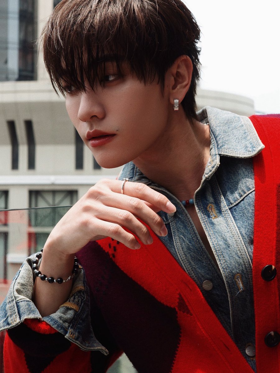 BOSS.CKM tweet media