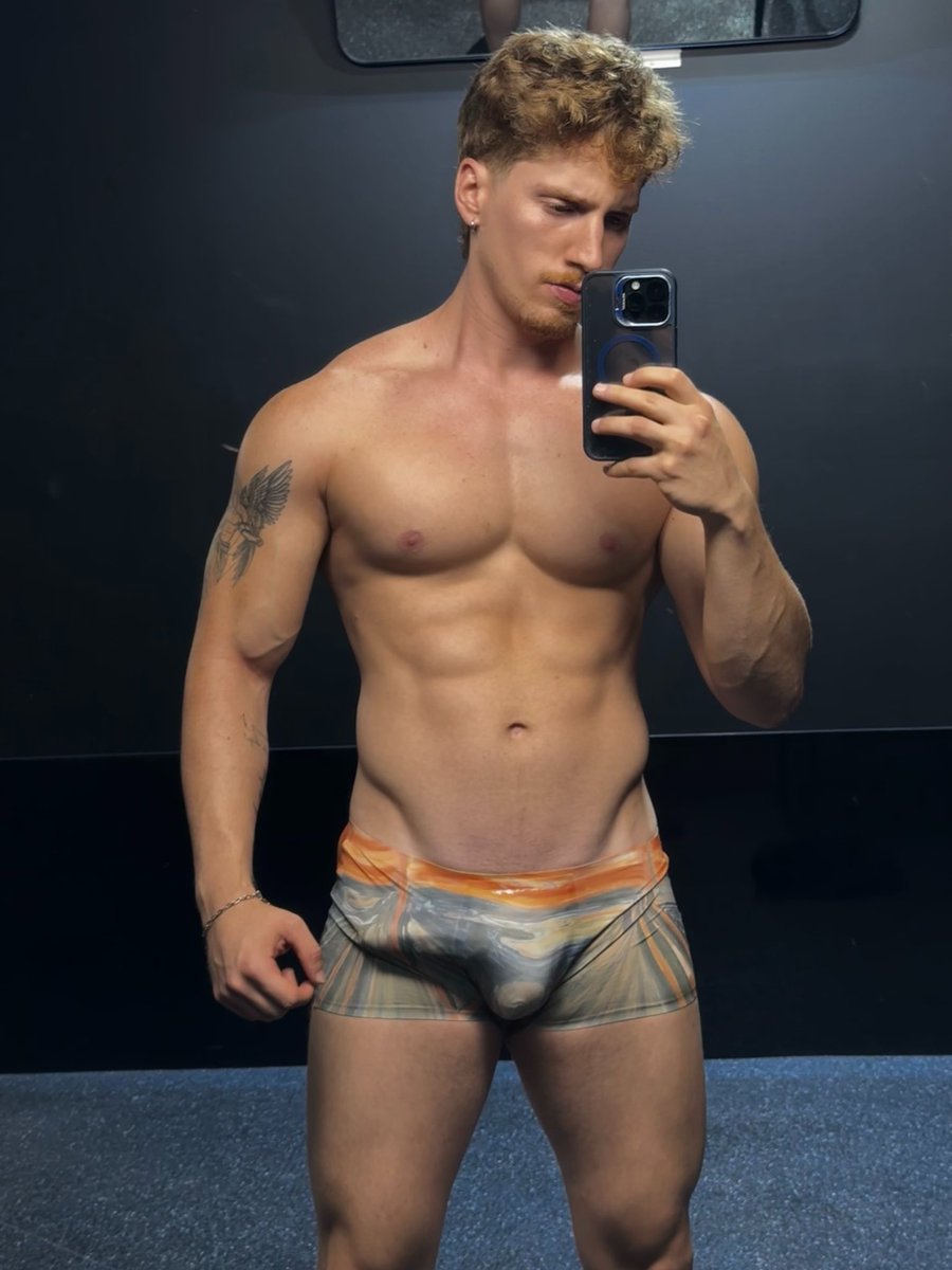 New Aussie guy tweet media