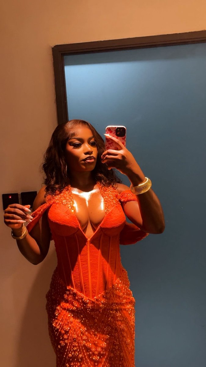 sucystarr's tweet photo. Leaving beauty footprints 😍🤩 https://t.co/RypcrUV3s6
