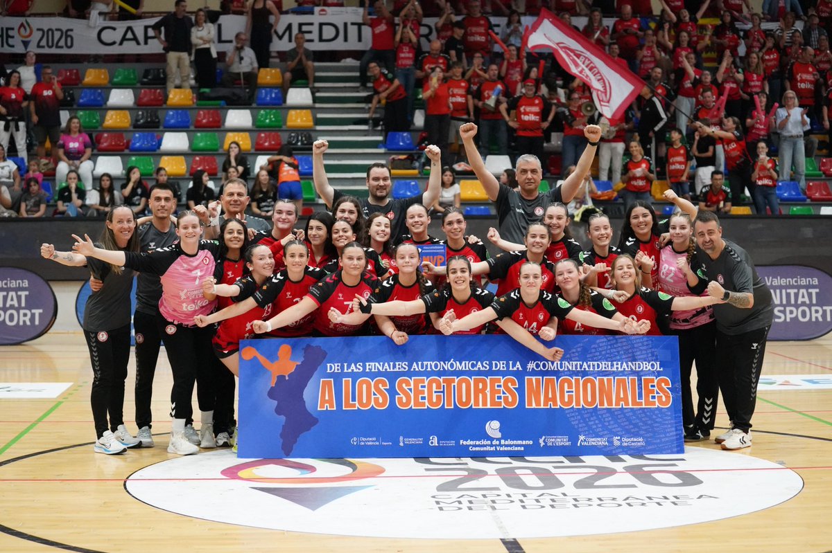 #ComunitatDelHandbol 🧡💙 tweet media