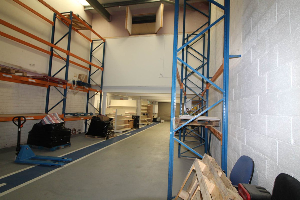 oneillandco's tweet image. Now available #tolet Unit J4 M7 Business Park #Naas

Modern end-of-terrace #industrial unit (c. 404 sq.m.) with #warehouse &amp;amp; office accommodation in a prime location with direct access to the #M7

Contact John Newcombe📱 087 384 8527 

🔗 oneillandco.ie/property/unit-…