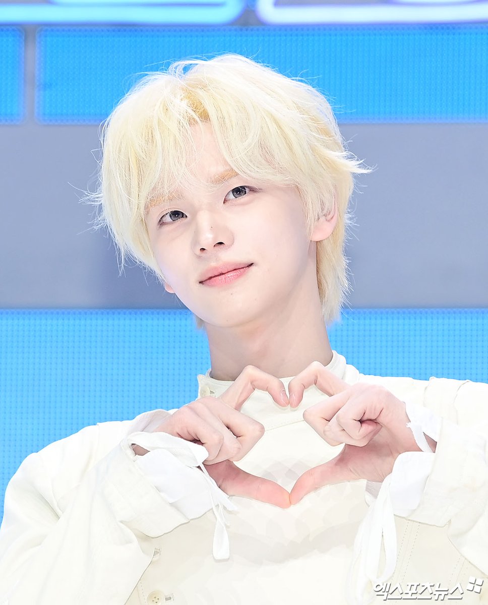 TWS_INTL's tweet photo. [PRESS] 260427

TWS #SHINYU for ‘NO TRAGEDY’ Media Showcase | Press Photo (1)

#신유 #NO_TRAGEDY #TWS #투어스 #247WithUs @TWS_PLEDIS https://t.co/anywAmij2e