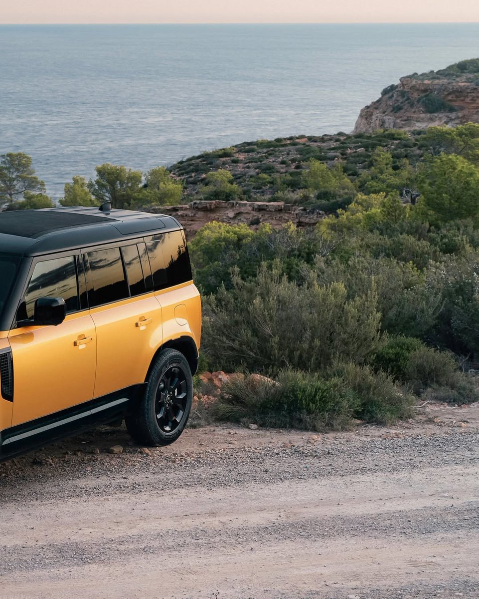 Land Rover Kenya tweet media