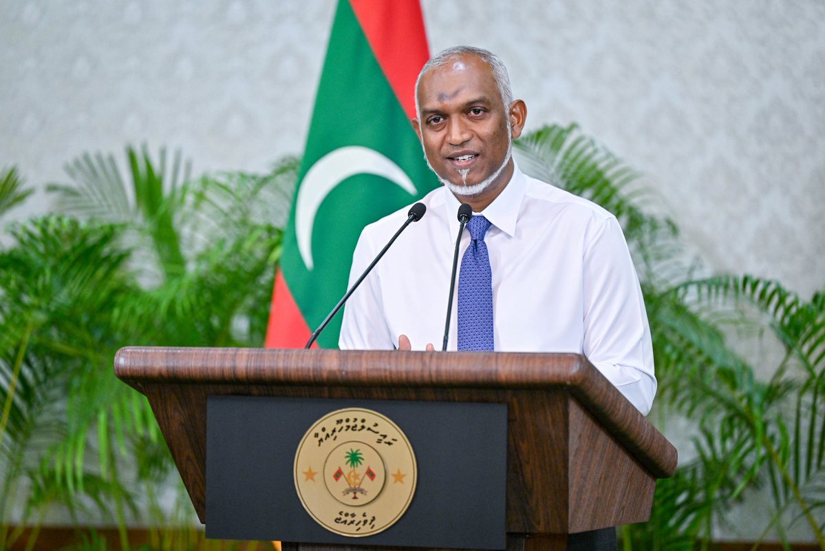 އެކާވީސް ދުވަހުގެ ތެރޭގައި ޖުމުލަ 924 މިލިޔަން ޑޮލަރުގެ ދަރަނި ދައްކާފައިވާކަމުގައި ރައީސުލްޖުމްހޫރިއްޔާ ވިދާޅުވެއްޖެ 
presidency.gov.mv/Press/Article/…