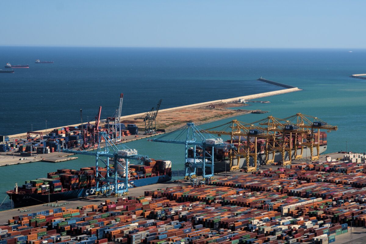 pvmagazine's tweet image. Chinese solar exports surge 125% in March on policy change rush, not underlying demand acceleration: The Chinese customs data show a March surge as buyers rushed shipments ahead of April’s tax-rebate change. dlvr.it/TSF9Dv #Photovoltaics #EnergyStorage #RenewableEnergy