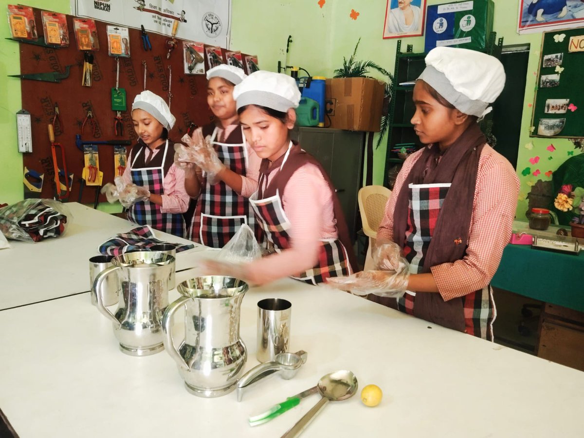 Hareeomsinghgm1's tweet image. #स्वंय करके सीखते बच्चे ।#होम एंड हेल्थ। #̤ṲP̤S̤ P̤e̤r̤a̤i̤ K̤a̤ṳs̤h̤a̤m̤b̤i̤लर्निग बाय डूइंग। #̤C̤S̤P̤e̤r̤a̤i̤ N̤e̤w̤a̤d̤a̤-̤K̤a̤ṳs̤h̤a̤m̤b̤i̤   #̤H̤a̤r̤i̤o̤m̤s̤i̤n̤g̤h̤ @jila_siksa61806 @basicshiksha_up @OpSingh41225470