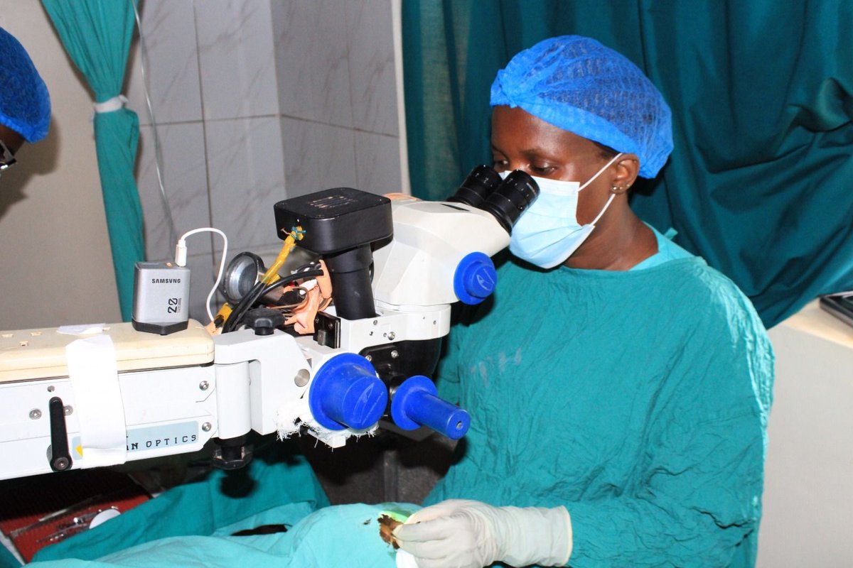 UNITY FM 97.7  LIRA tweet media